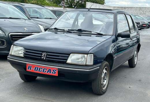 Peugeot 1.0i FAIBLE KM TOIT OUVRANT