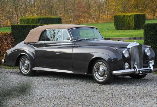Bentley Drophead Coupe