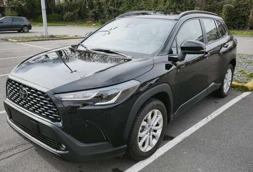 Toyota Corolla Cross Hybrid 1.8 2WD Dynamic e-CVT (10 ...