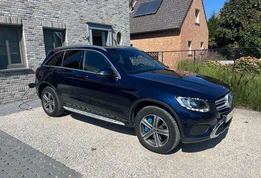 Mercedes-Benz e 4Matic 7G-TRONIC