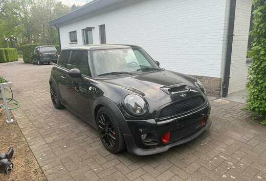 MINI 1.6i JCW