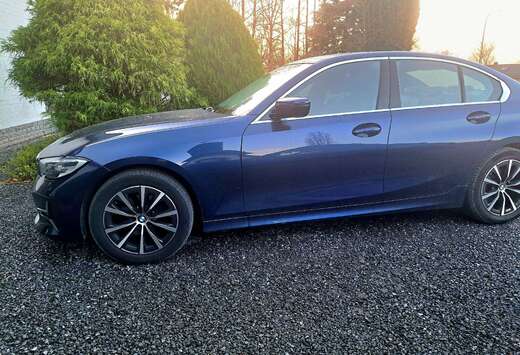 BMW 320i Auto Luxury Line (184cv)