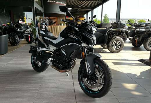 Advanced // IN STOCK, DIRECT LEVERBAAR!