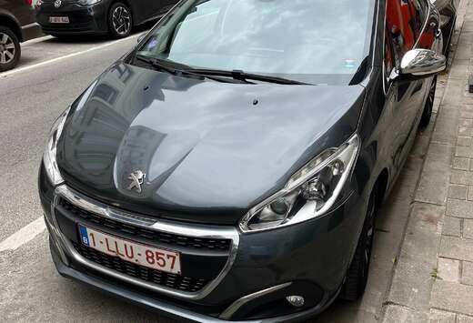 Peugeot 208 1.2i PureTech Allure