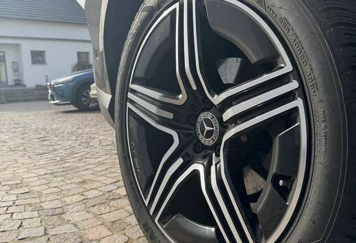 Mercedes-Benz Coupé e PHEV Luxury Line (230 kW)