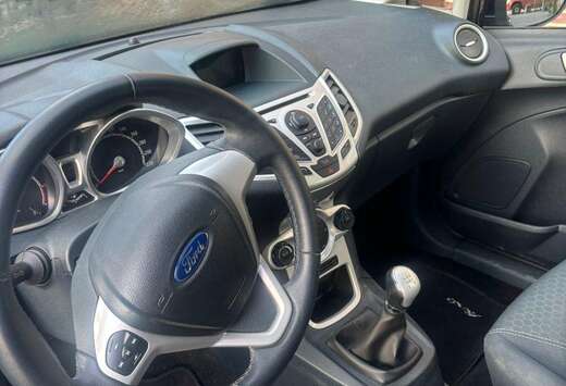 Ford Fiesta 1.6i 16v Ghia