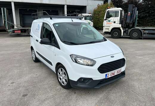 Ford Transit Courier S