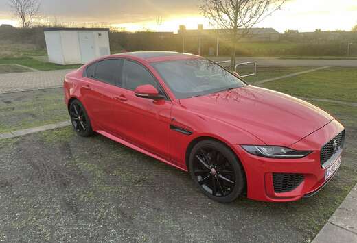 Jaguar 2.0 T P250 R-Dynamic SE