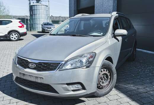 Kia MARCHAND OU EXPORT  1.6 CRDi, Clim, Bluetooth