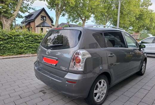 Toyota 1.8i VVT-i 16v Linea Tribe 7pl.