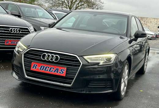 Audi 1.6 TDi SPORTBACK LED/NAVIGATION 17\