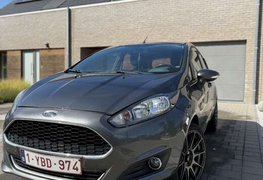 Ford 1.0 EcoBoost Black & White Edition S/S