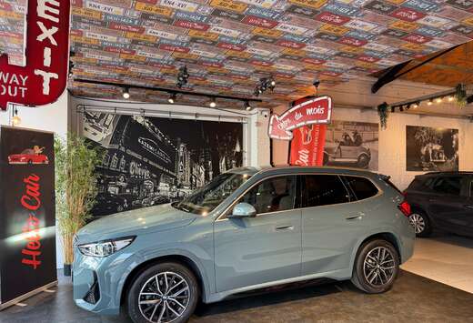 BMW X1 1.5iA sDrive18i * PACK M * PANO * CAM 360 *