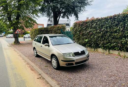 Skoda SW 1.4i 16v Ambiente