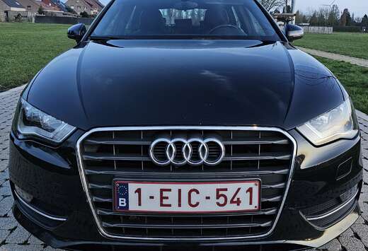Audi A3 1.6 TDI Limousine Attraction