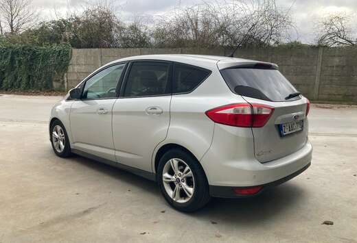 Ford benzine 2013 met 129000km*GROOT ONDERHOUD*EURO5