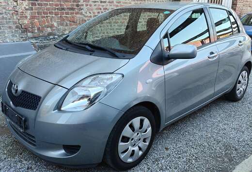 Toyota 1.3i climatisé 116000 km