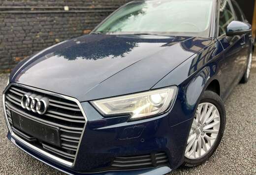 Audi Sportback 1.6 TDi Sport S tronic/ EURO 6b + PANO