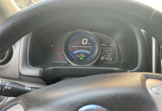 Nissan 40 kWh SSD Business