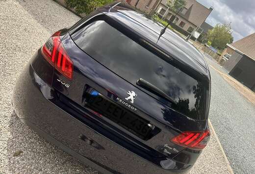 Peugeot 1.2 PureTech Active (EU6.2)