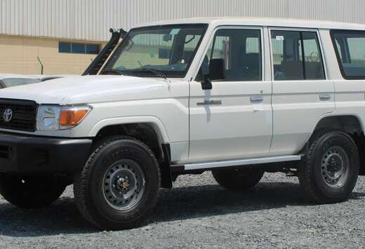 Toyota 76 STD LX 10PL 4.2 DSL 2023 *FOR EXPORT OUT OF ...