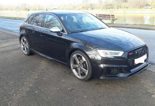 Audi RS3 Sportback S tronic