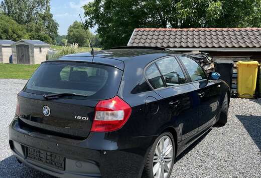BMW 120iA