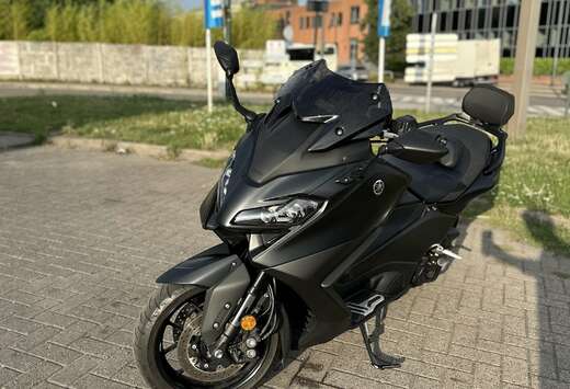 akrapovic