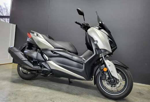 XMAX