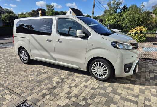 Toyota 2,0-l-D-4D (5-Si.) Autm. Verso Family Comfort  ...