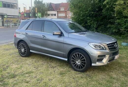 Mercedes-Benz BlueTEC 4MATIC 7G-TRONIC