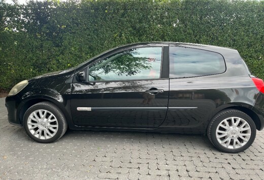 Renault Clio RipCurl