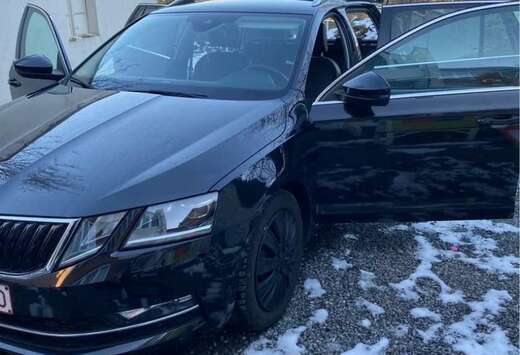 Skoda Combi 1.6 TDI DSG Drive