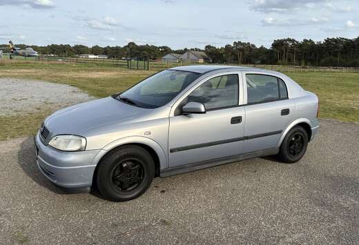 Opel 1.6i XE 16v Selection