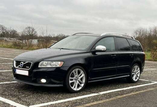 Volvo V50 2.0 D3 R-design Edition