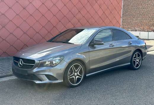 Mercedes-Benz CLA 200 Essence GPS Cuir Jantes AMG 1e  ...