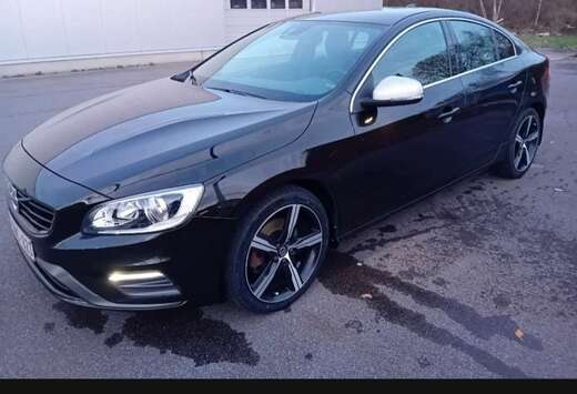 Volvo 2.0 D2 Momentum R-Design