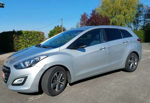 Hyundai i30 SW 1.6 CRDi Blackline