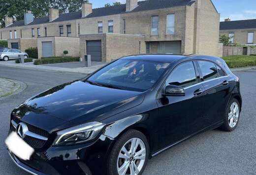 Mercedes-Benz A180d Auto Parking