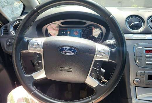 Ford S-Max 2.0 TDCi Titanium