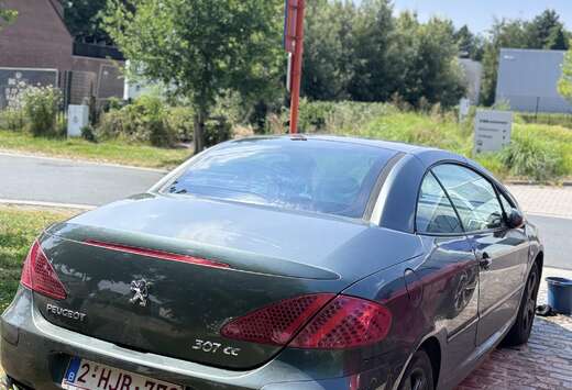 Peugeot CC 2.0i 16v Dynamique