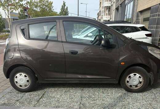 Chevrolet Spark 1.0i
