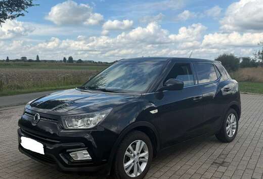 SsangYong 1.6i e-XGi 4WD Crystal