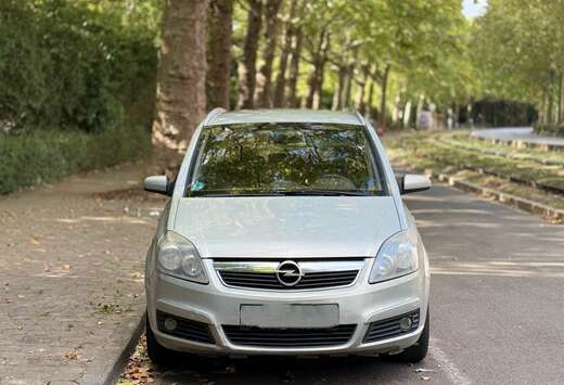 Opel  1.8 BENZINE AUTOMATIC