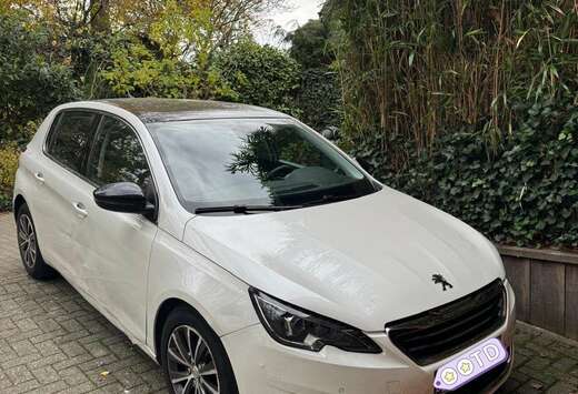 Peugeot 1.2i Allure Full Option
