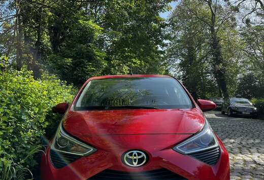 Toyota Aygo 1.0i VVT-i x-play II M/M