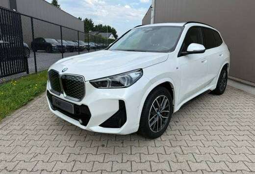 BMW M Sport / Panoramisch Schuifdak / 360 camera /HUD ...