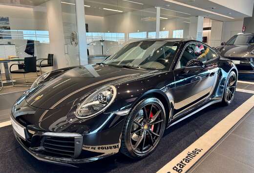 Porsche 911 Carrera 4S 3.0 Turbo Coupé PDK