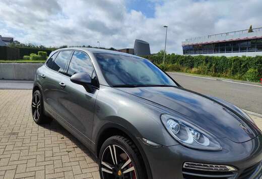 Porsche 3.0 D V6 Tiptronic S