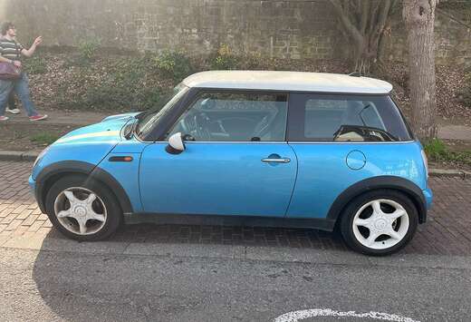 MINI Mini 1.6i 16v Cooper